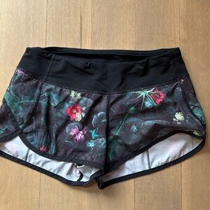 Lululemon OG speed shorts curious jungle